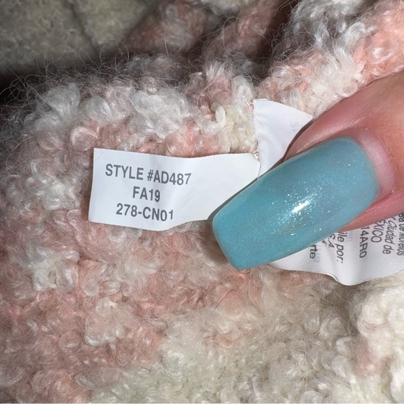 J. CREW Boucle Buffalo Check Plaid Chunky Sweater Pink White Wool Alpaca Size XL - Picture 16 of 16